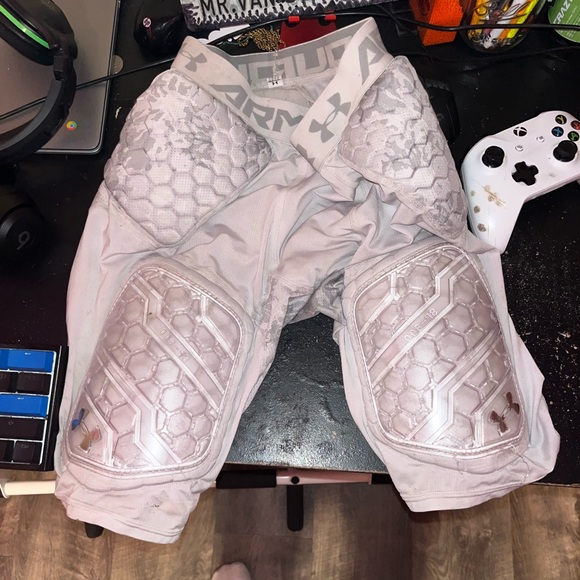 Under armor girdle - Picture 1 of 2